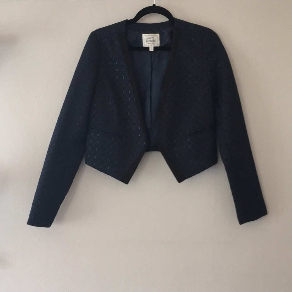 Cropped Frenchi Navy and Black Blazer